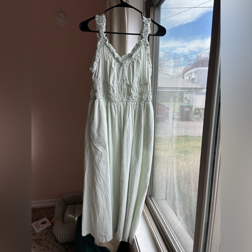 Old navy fit and flare sleeveless dress